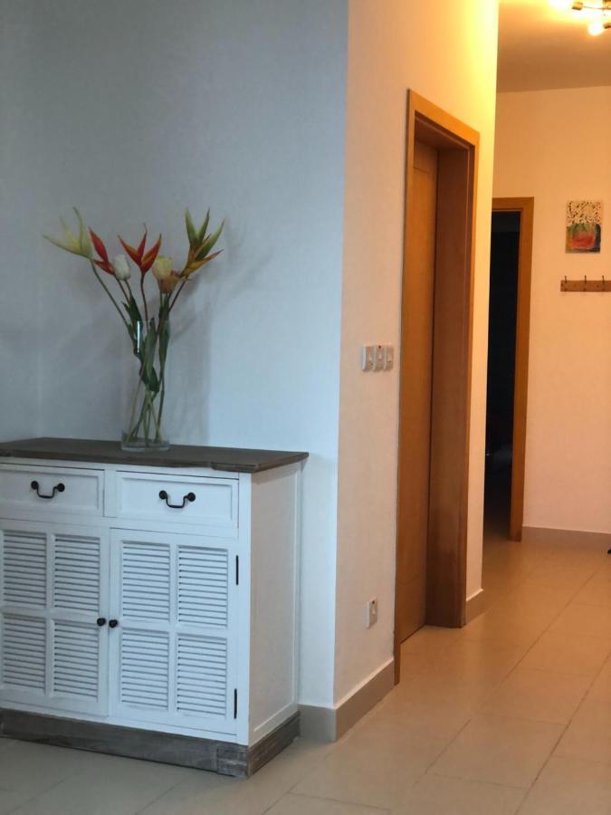 Modern Apartment With Sea View Меллиеха Экстерьер фото
